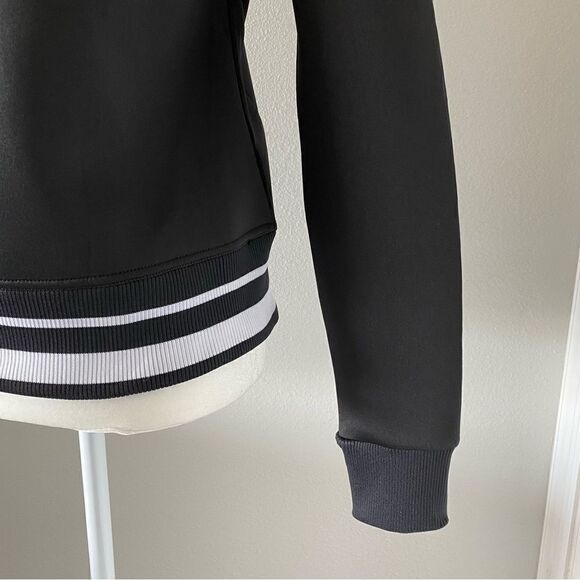 C&C California Womens Black Pullover Top SZ S NWT - Picture 11 of 15